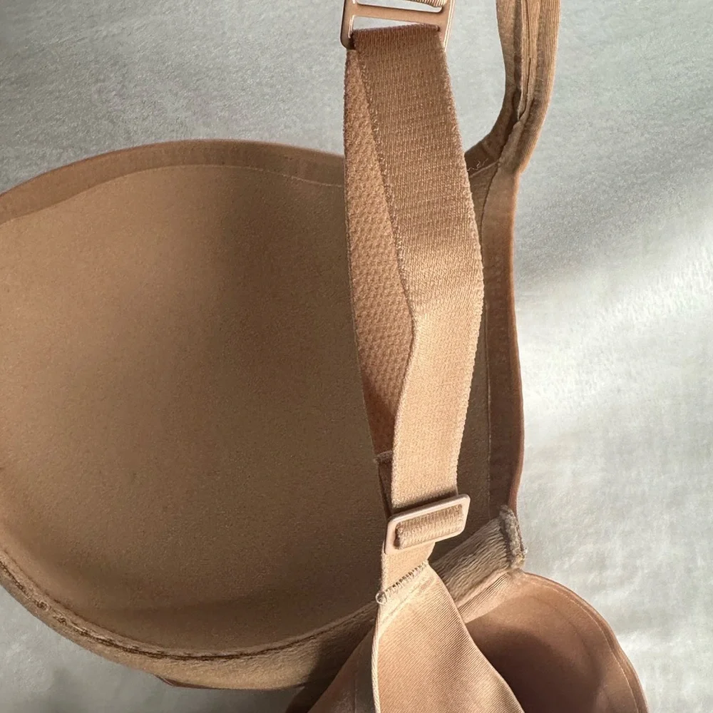 Skims Kim Kardashian ultimate teardrop clay tan nude pushup Bra 36C
